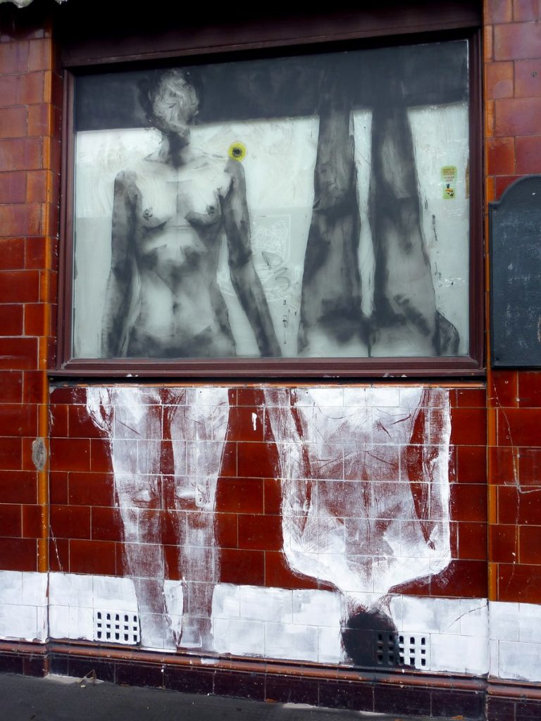 BORONDO - 129 Cadogan Terrace