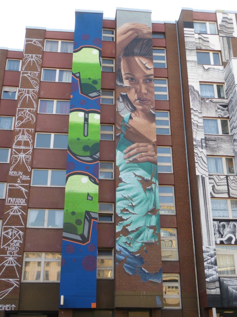 JAMES BULLOUGH - Berlin - Bülowstraße 31 ( face U-bahn Bullowstraße)