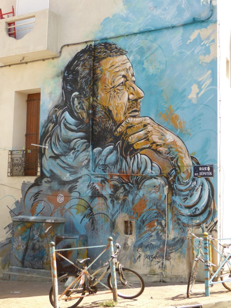 C215 - Sète - rue des Députés