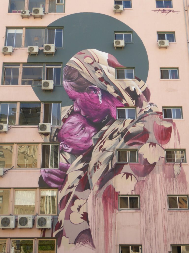 HOPARE - Los Angeles - 800 Werdin pl